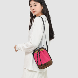 Sac seau décontracté en nylon ultra-léger avec fermeture éclair, multifonctionnel, petit sac à bandoulière réglable unisexe - Product Image 6