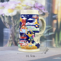 Chope à bière classique en porcelaine à thème Qingdao avec couvercle en aluminium – Mug souvenir de bière et de vin avec scène de dessin animé des monuments de la ville, compatible lave-vaisselle