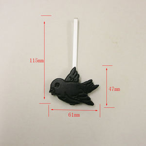 Cuckoo Cartoon Bird MDF madera decorativo buen Reloj de pared de cuarzo negro, blanco - Product Image 4