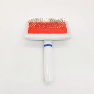 פשוט פלסטיק מחיר סביר רך שיניים כלב חתול חיות מחמד כלבלב מעיל גשם מברשת - Product Image 1