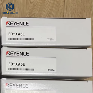 Contrôleur de débit à pince KEYENCE FD-XA5E |   Unité principale à montage sur panneau pour capteur de micro-courant de la série FD-X FD XA5E - Product Image 1
