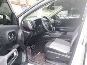 Citroën <span class=keywords><strong>C5</strong></span> Aircross <span class=keywords><strong>2017</strong></span> 1.6T d'occasion, conduite à gauche, automatique, essence, SUV, pour l'exportation - Product Image 5