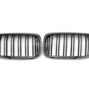 กระจังหน้าทรงไตคู่สำหรับ BMW ซีรีส์ 5 รุ่น G30 G31 ปี 2017-2020 520i 530i 540i แบบสองซี่ สีดำเงา ลายคาร์บอนไฟเบอร์ - Product Image 3