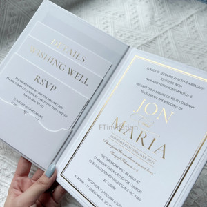 Inviti Personalizzati Formato A5 con Copertina Rigida Pieghevole, Stampa in Lamina Dorata, Inviti Matrimoniali Bianchi con Tasca - Product Image 1