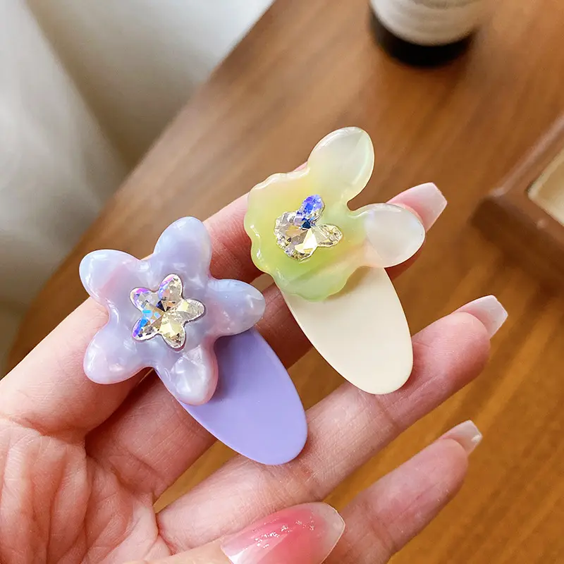 Mini épingles à cheveux en acétate pour femmes et filles Barrettes épingle à cheveux mignonne Petite incrustation Lapin Étoile Strass Frange Bec de canard Pince à cheveux Accessoires