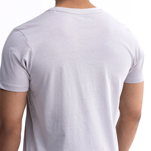 เสื้อยืดคอกลมแขนสั้นผ้าฝ้ายลำลองพิมพ์ลายตัวอักษรสำหรับผู้ชาย - Product Image 5
