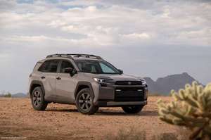 <span class=keywords><strong>Toyota</strong></span> RAV-4 SUV Compacto Híbrido, Motor Dual de 2.0L, Versión Elite CVT, 5 Asientos, Vehículo Híbrido Eléctrico de Combustible, <span class=keywords><strong>Toyota</strong></span> RAV-4 - Product Image 2