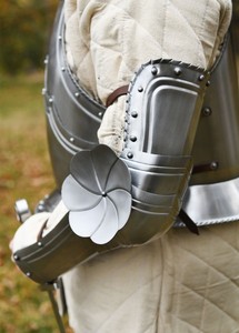Paire de protège-bras décoratifs en acier poli, style antique nautique gothique, faits à la main, armure d'avant-bras portable, pour chevalier, objet historique de collection - Product Image 3