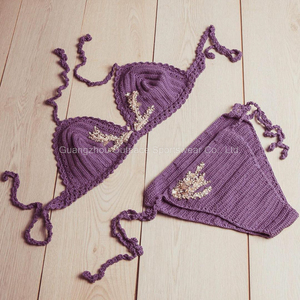 Ensemble de bikini de plage 2 pièces en crochet fait main élégant Maillots de bain pour femmes avec ficelle brodée à la main et décoration florale 3D - Product Image 3