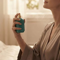 Flacon de parfum en verre vert de 100 ml avec pulvérisateur, conteneur rectangulaire vide avec bouchon, échantillon gratuit, logo personnalisé disponible, emballage disponible