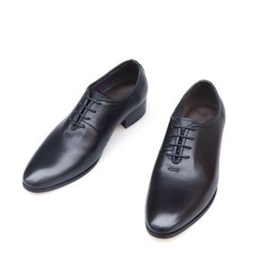 Modernos Zapatos Oxford Italianos de Hombre con Cordones, de Cuero de Grano Completo Pulido, con Punta en Pico y Aumento de Altura - Product Image 4