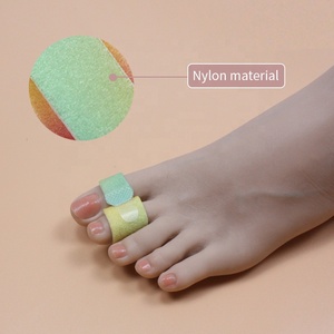 Nuevo Corrector <span class=keywords><strong>de</strong></span> Juanetes y Hallux Valgus con Banda Ajustable para Día y Noche, <span class=keywords><strong>Separador</strong></span> <span class=keywords><strong>de</strong></span> <span class=keywords><strong>Dedos</strong></span> y Férula para <span class=keywords><strong>Dedos</strong></span> - Product Image 2