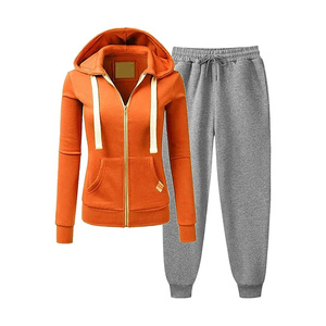 Ensemble de jogging en polaire douce pour femme avec sweat à capuche et pantalon à taille élastique pour se détendre à la maison et au quotidien - Product Image 1