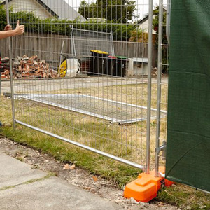 Miễn Phí Đứng Cao Su Di Động Tạm Thời Tường Nhựa Sự Kiện Hàng Rào Rào Chân Đứng - Product Image 5