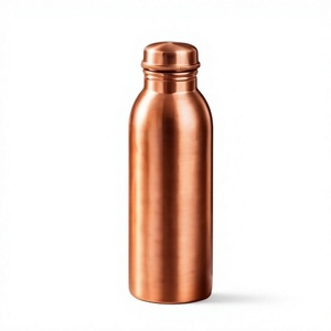 Bouteille d'eau en cuivre pur lisse, anti-fuite, style ayurvédique traditionnel, pour le sport – Vente en gros - Product Image 1