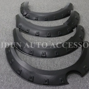 อุปกรณ์ตกแต่งรถยนต์แบบใหม่ บังโคลนล้อ สำหรับรถมาสด้า BT-50 - Product Image 5