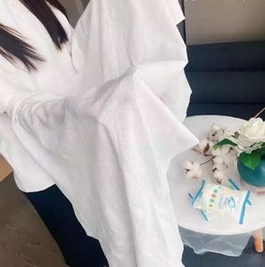 <span class=keywords><strong>Serviette</strong></span> compressée jetable 100% coton 70x100/70x140cm <span class=keywords><strong>serviette</strong></span> <span class=keywords><strong>de</strong></span> <span class=keywords><strong>bain</strong></span> pliante pour voyage serviettes longues - Product Image 2