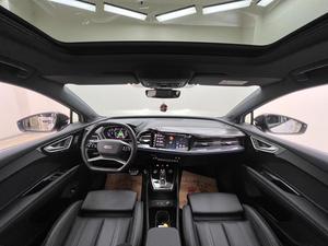 <span class=keywords><strong>Audi</strong></span> Q4 <span class=keywords><strong>E</strong></span>-<span class=keywords><strong>tron</strong></span> 40 SUV électrique d'occasion 2024, longue autonomie, véhicule électrique intelligent, prêt à l'exportation, blanc sur noir - Product Image 6