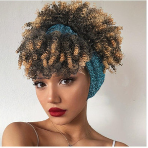 Perruque synthétique courte bouclée de 4 pouces avec bandeau et <span class=keywords><strong>frange</strong></span>, poids de 170 g, pour femmes africaines, prix bas, nouvelle perruque - Product Image 2