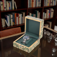 Boîte à montres de luxe en bois durable de la marque DS, carrée, en cuir PU et métal avec intérieur en MDF, élégante boîte de rangement pour montres