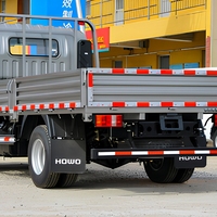 Camion à plateau plat léger HOWO 4X2 150HP, cuve de chargement 4200x2050x400mm, 6 roues, pour le transport de chantier et logistique