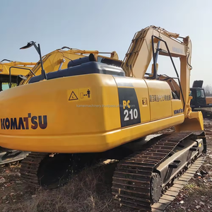 Excavadora original Komatsu PC210 sobre orugas Komatsu PC210LC a la venta Excavadora en buen estado de Japón Komatsu - Product Image 2