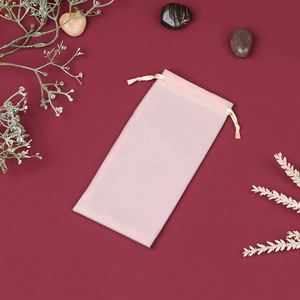 Bolsa de Terciopelo Personalizada con Cordón para Empaque de Joyería - Product Image 6