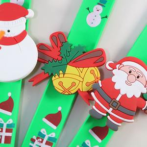 I regali creativi della <span class=keywords><strong>serie</strong></span> natalizia simpatico cartone animato sono entrambi bellissimi braccialetti in Silicone squisito - Product Image 5