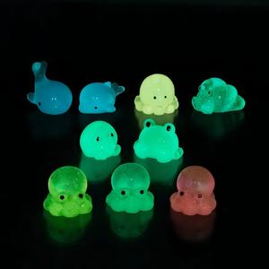 Miniatura de Resina para Paisajes, Figura de Dibujos Animados, Creativa, Luminosa, Alienígena, Hada Pequeña, Muñeca de Anime, Decoración de Escritorio - Product Image 3