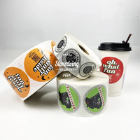 Étiquettes d'emballage imperméables personnalisées en rouleau d'autocollants de logo au design personnalisé dans les services d'impression d'étiquettes en rouleau pour l'emballage