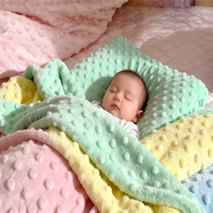 Nouvelle mode, couverture pour bébé en minky à pois 75d, matériaux super doux, design personnalisé, tissu <span class=keywords><strong>tricot</strong></span>é pour la décoration <span class=keywords><strong>de</strong></span> la maison - Product Image 2