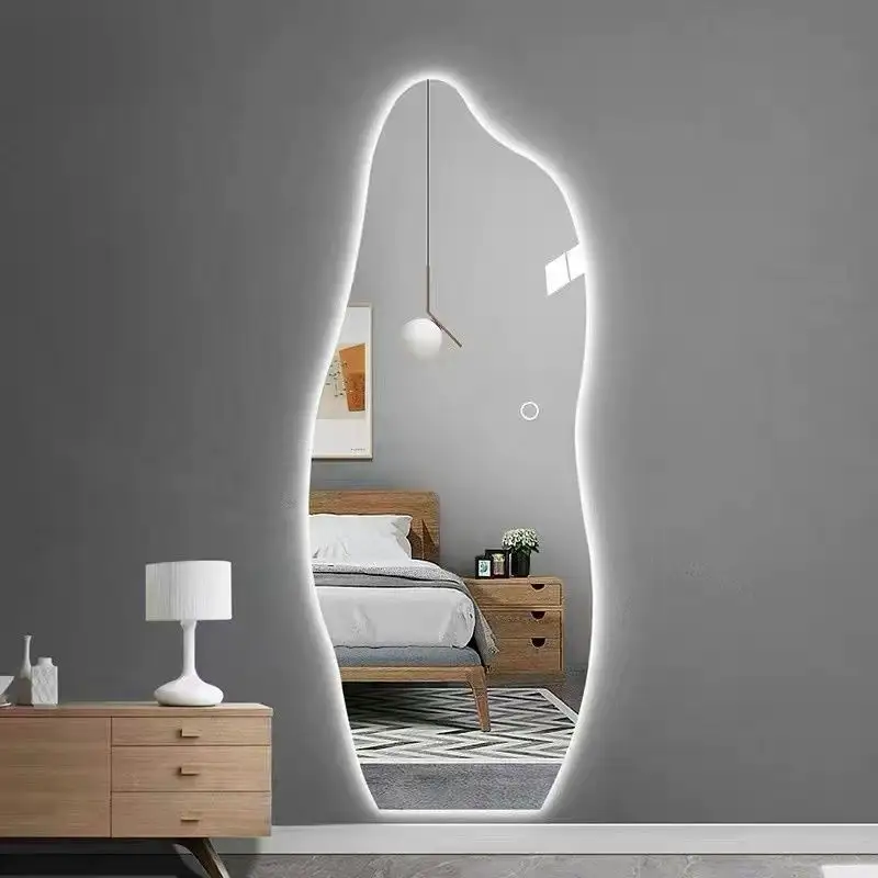 새로운 디자인 불규칙한 LED 백라이트 벽 거울 화장대 전체 길이 거울 LED 빛 스마트 Led 거울
