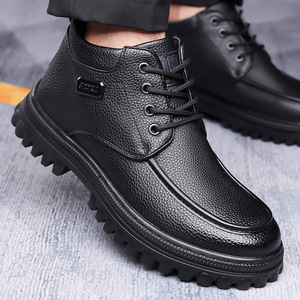 รองเท้าบูทผู้ชายบุขนแกะสำหรับฤดูหนาว พื้นหนา กันลื่น กันน้ำ เหมาะสำหรับใส่ทำงาน ใส่ลำลอง หรือเดินป่า - Product Image 4