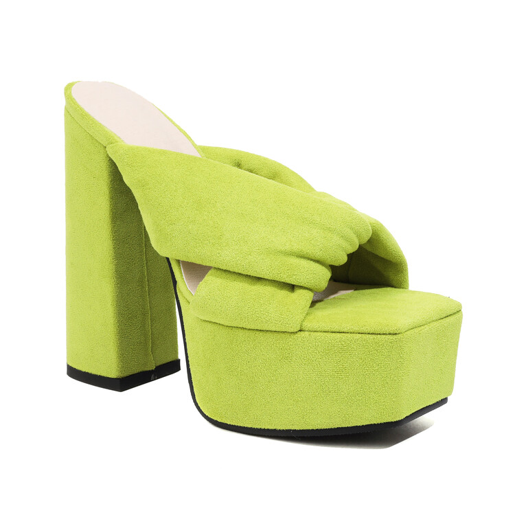 สีเขียว