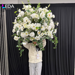 Bolas de Flores Artificiales LEDA, Elegantes Rosas Blancas y Hierba Verde, Hechas a Mano, Centro de Mesa para Bodas, Decoración Floral Suave para Bodas - Product Image 4