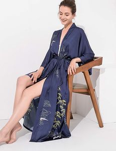 Venta al por mayor largo suave ligero <span class=keywords><strong>sedoso</strong></span> Kimonos Batas para las mujeres de lujo japonés Floral mujer Kimono Robe - Product Image 4