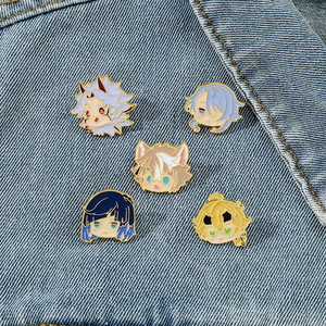 Wowei lindo dibujos animados Genshin impacto Metal insignia Al Haisen <span class=keywords><strong>Kamisato</strong></span> <span class=keywords><strong>Ayato</strong></span> Yelan broche estudiante bolsa Accesorios - Product Image 1