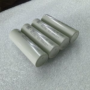 Baterai Lithium Daya 3.6V 21700-P50B/P45B Tahan Suhu Rendah dengan Pengosongan Arus Tinggi 45A - Product Image 2