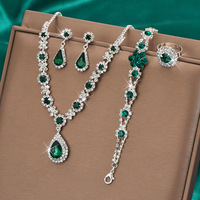 NYY Ensemble de bijoux de mode haut de gamme très vendu, nouveau design, collier, boucles d'oreilles et bague en cristal goutte d'eau