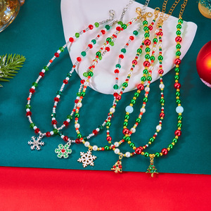 Nouvelles chaînes <span class=keywords><strong>de</strong></span> perles en alliage <span class=keywords><strong>de</strong></span> Noë<span class=keywords><strong>l</strong></span> pour femmes, style européen et américain, bijoux <span class=keywords><strong>de</strong></span> <span class=keywords><strong>vacances</strong></span> uniques et tendance, motif renne, bonhomme <span class=keywords><strong>de</strong></span> neige et cloche en forme <span class=keywords><strong>de</strong></span> goutte d'huile <span class=keywords><strong>de</strong></span> dessin animé - Product Image 1
