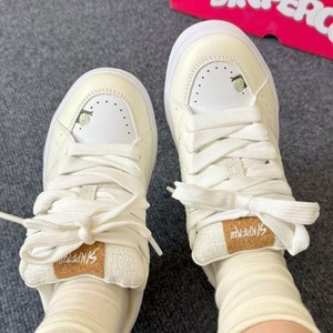Zapatos de Mujer Estilo Casual Versátiles Color Beige, Modelo Original Girly, Otoño 2026, Nuevos Zapatos Blancos de Plataforma - Product Image 1