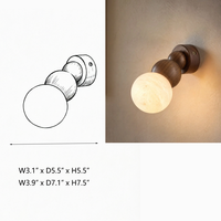 Applique murale artisanale en bois massif au design minimaliste avec abat-jour en albâtre, lumière blanc chaud pour salle de bain et intérieurs chaleureux
