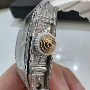 Montre de luxe pour femme entièrement sertie de diamants, montre mécanique automatique squelette, boîtier tonneau, cadran squelette, montre élégante avec diamants - Product Image 5