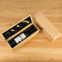 Boîte cadeau en bois de bambou pour une bouteille de vin rouge, fabriquée par Cheerfast, avec 4 accessoires de bar, emballage en bois