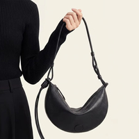Sac à bandoulière Croissant Esthétique Luxe Discret Tendance 2026 Minimaliste en Cuir de Chèvre Souple Sac Hobo Souple pour le Travail et le Week-end