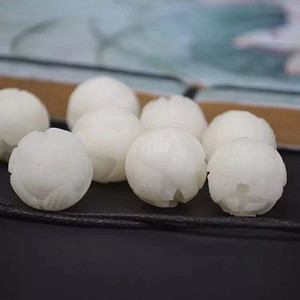 Perles entretoises sculptées en racine de Bodhi, élégantes et exquises, style lotus, style jade blanc, accessoires de perles de prière chinoises pour la fabrication de bracelets - Product Image 3