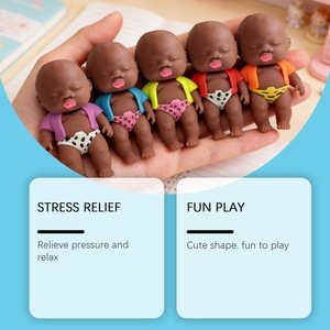 Nouvelle poupée Ugly Doll musicale à pincer, créative, anti-stress, jouet musical à pincer, poupée bébé noire mignonne et moelleuse à rebond lent, Lala Le Palm Doll - Product Image 2