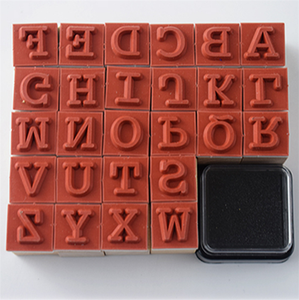 26 PIÈCES En Bois <span class=keywords><strong>Alphabet</strong></span> Timbre sertie de <span class=keywords><strong>Tampon</strong></span> Noir En Caoutchouc Cadeau Carte D'anniversaire De Kit de Joint, A-Z BRICOLAGE Lettre Mots D'impression Timbre - Product Image 3