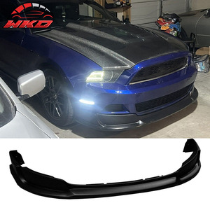 เหมาะสำหรับ Ford Mustang V6 ปี 2013-2014 สไตล์ RTR ชุดแต่งกันชนหน้า สีดำดิบ - Product Image 1