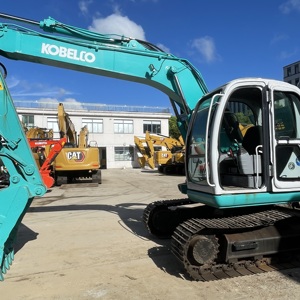 รถขุด KOBELCO SK135 มือสอง ขนาด 13.5 ตัน รถขุดไฮดรอลิกแบบตีนตะขาบ เครื่องจักรก่อสร้าง - Product Image 5
